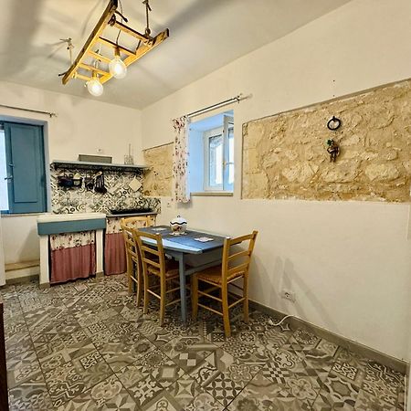 Willa La Casa D'Ila Modica Zewnętrze zdjęcie